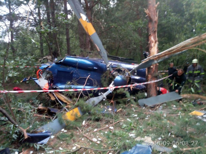 На Трухановом острове разбился вертолет, дополнено - фото