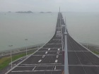 Самый длинный мост над морем открыли в Китае
