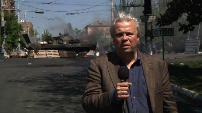 В СБУ объяснили почему не пустили в Украину австрийского журналиста - фото