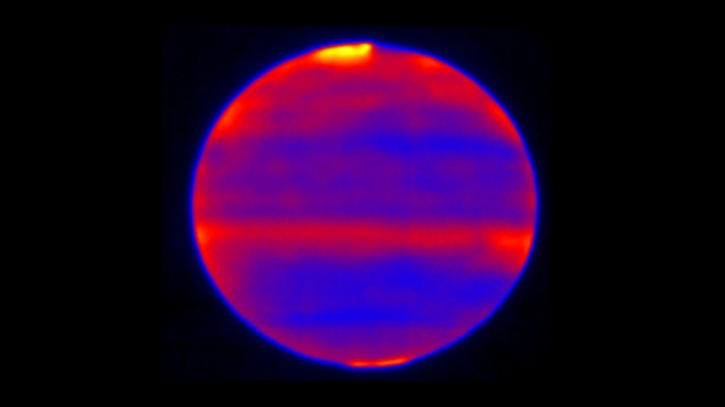 Атмосфера Юпитера нагревается солнечным ветром - фото