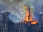 Собор Парижской Богоматери пострадал от пожара