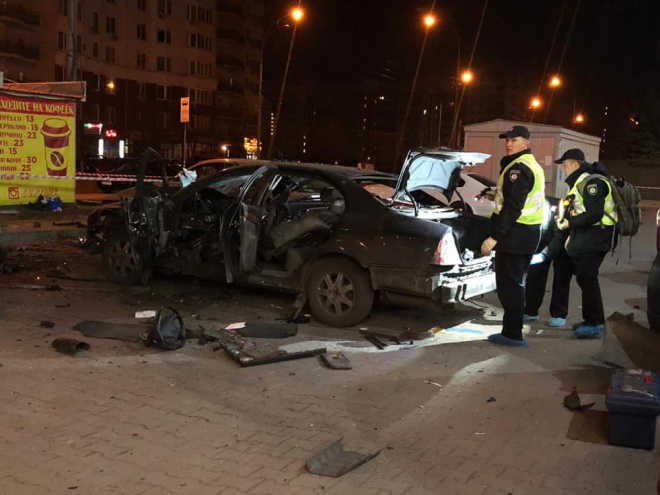 В Киеве диверсант подорвался, устанавливая взрывчатку на сотрудника спецслужбы - фото