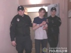 В Киеве подросток ножом чуть не убил на мать и бабушку