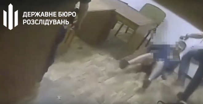 Одесские патрульные пытали задержанных (видео) - фото