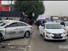В Киеве таксист влетел в остановку, есть погибшие