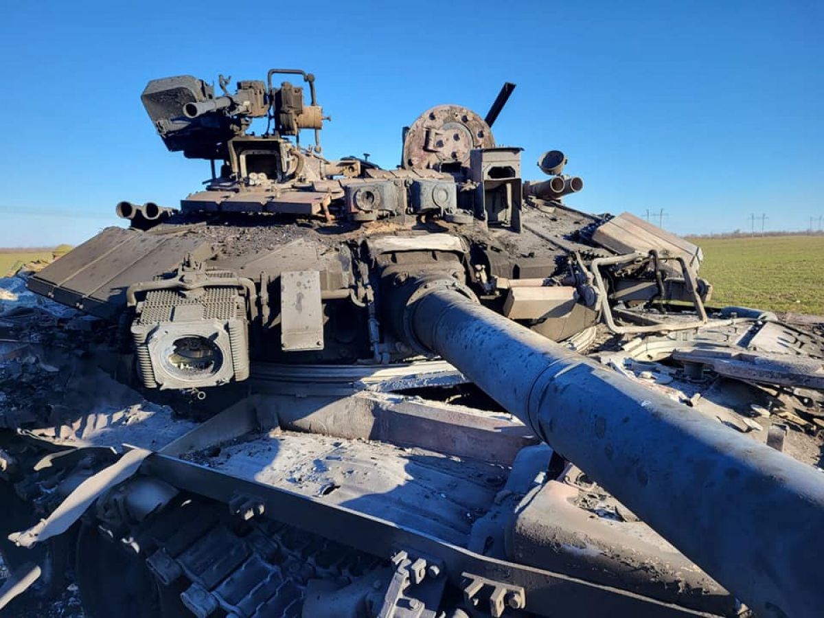 На Запорожье подбит танк “Владимир” - фото