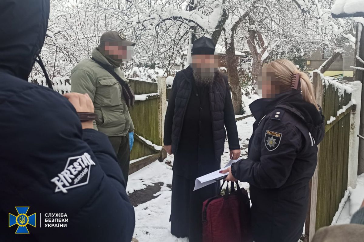 У московских попов на западе обнаружены пропагандистские материалы, отрицающие существование Украины - фото