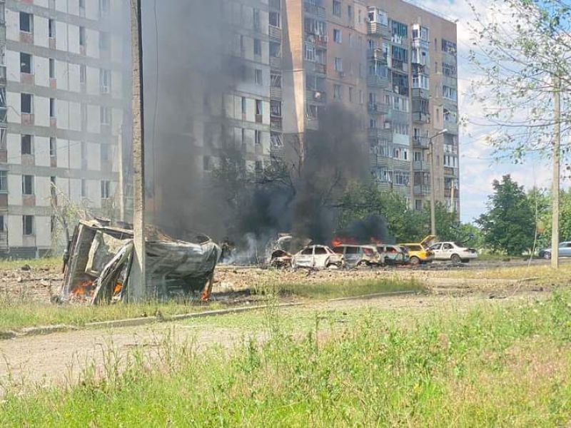 Рашисты обстреляли город на Харьковщине, среди пострадавших много детей - фото