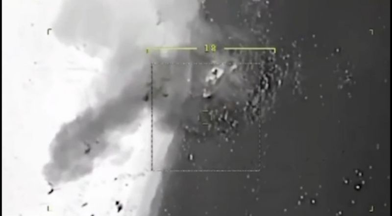 ВМС ВСУ уничтожили вражеский катер при попытке высадки на берег - фото