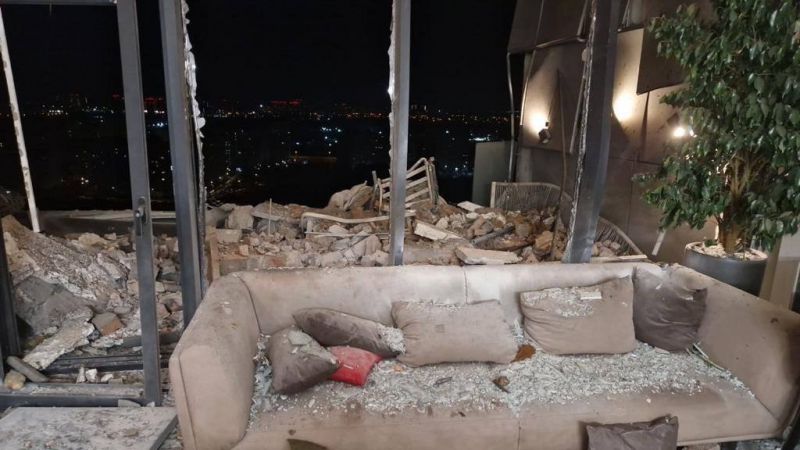 В результате вражеской атаки в Киеве есть разрушения и пострадавшие - фото