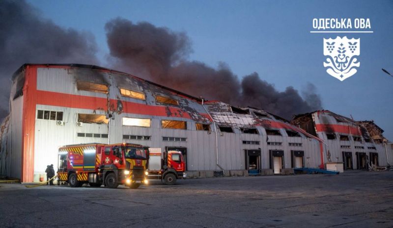 В Одесской области россияне нанесли удар по складу с бойлерами и обогревателями - фото