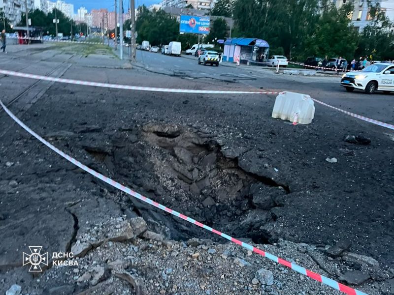 Ночью враг ударил по Киеву баллистикой, есть пострадавшие - фото