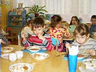 Посадовці Святошинського району нажилися на харчуванні дітей