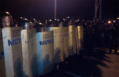 Міліція перекрила під′їзди до Межигір′я - фото
