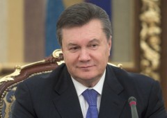 Янукович хоче «примирення» на День народження Тараса Шевченка - фото
