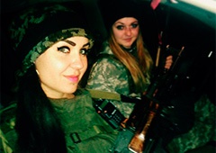 Дівчина-снайпер «Екстазі» зізналася у холоднокровному вбивстві українських військових - фото
