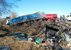 На Полтавщині в аварії загинуло 7 осіб - фото