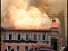 У Києві горіла будівля на Саксаганського, загинуло двоє рятувальників