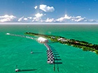 Ді Капріо будує на своєму острові еко-курорт
