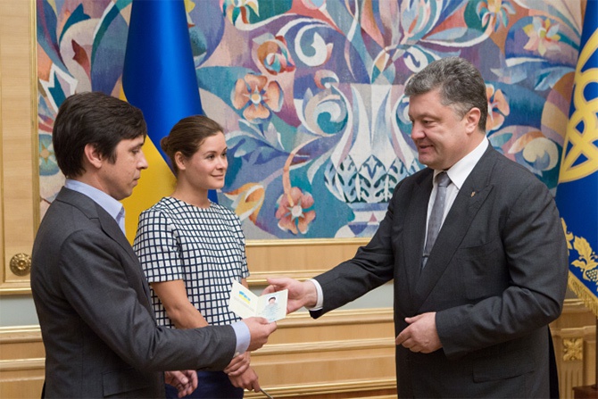Порошенко надав громадянство України росіянам Гайдар та Федоріну - фото