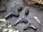 В центрі Києва затримали юнака з пістолетами, гранатами