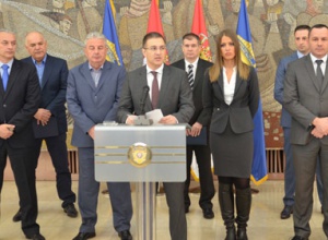 В Сербії за корупцію затримано 80 осіб, включаючи екс-міністра - фото