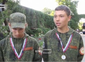 Міноборони РФ повчило школярів з Луганщини застосовувати зброю - фото