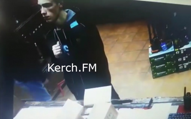 Відео, як «керченський терорист» купував набої - фото