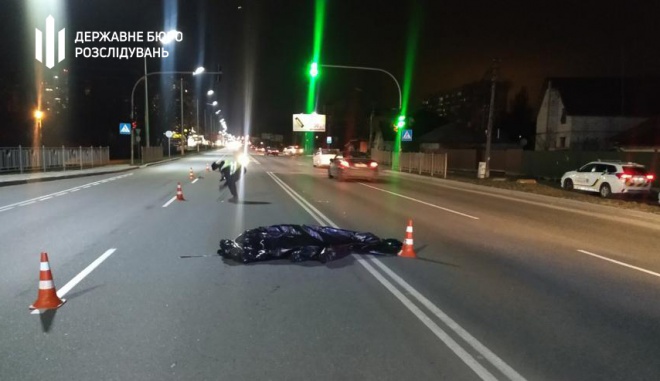 П’яний поліцейський на авто на смерть збив перехожого і втік - фото