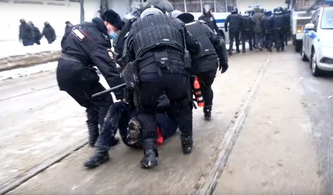 В МЗС вказали на масові порушення в РФ під час акцій протесту - фото