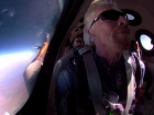 Мільярдер Бренсон злітав до космосу на власному літаку