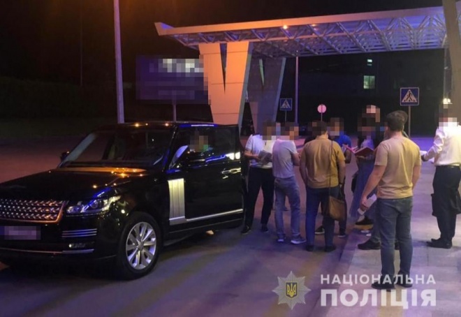 При спробі виїзду з України затримано голову Державної продовольчо-зернової корпорації - фото