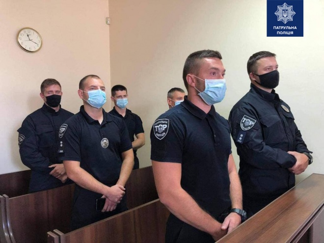 У Львові 6 патрульних засудили до 8 років ув’язнення кожного - фото