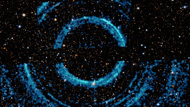 V404 Cygni: величезні кільця навколо чорної діри - фото
