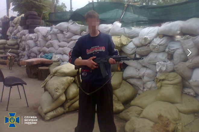 Затримано бойовика, який штурмував Луганське управління СБУ - фото