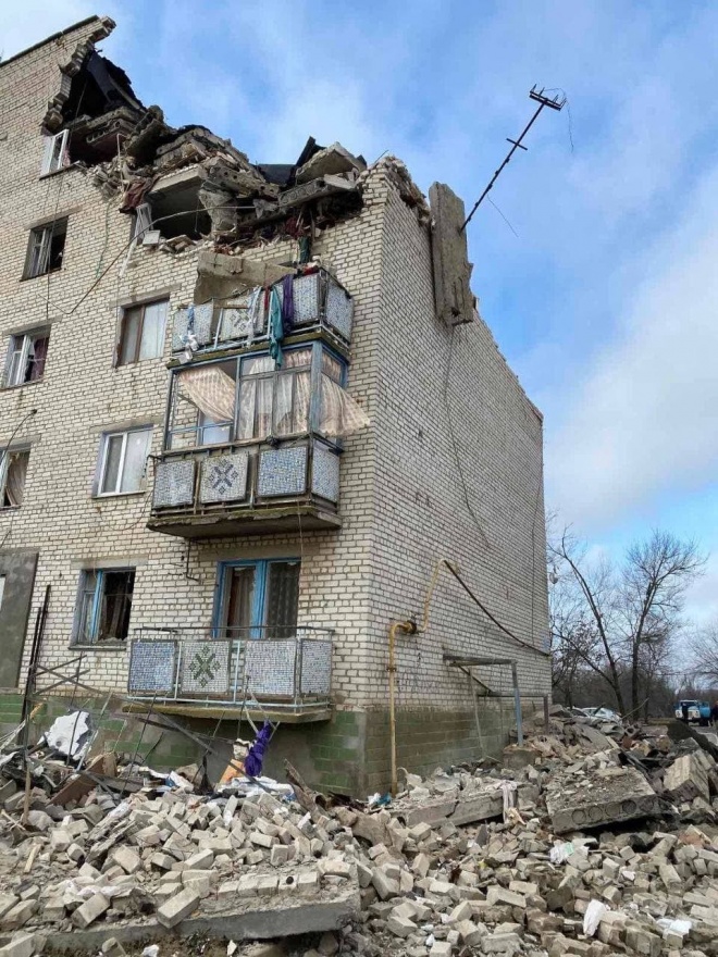 На Миколаївщині вибух у п′ятиповерхівці зруйнував кілька квартир - фото