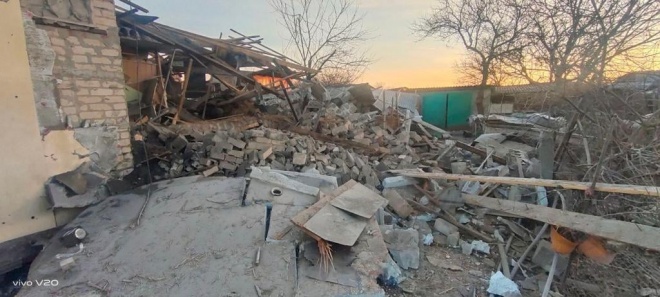 Російські бойовики обстріляли житлові будинки у Невельскому - фото