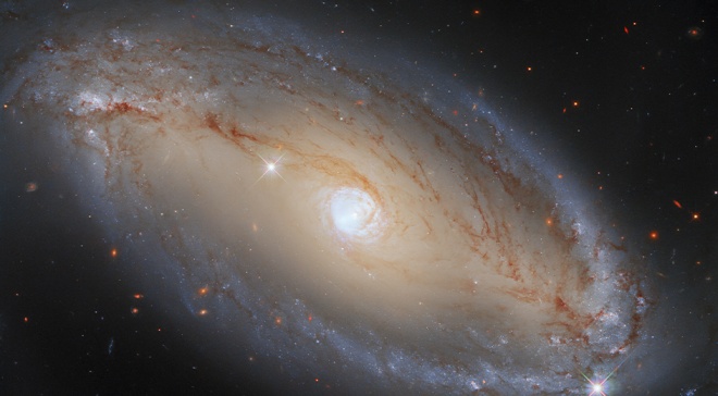 Астрономи стали краще знаходити "яскраві" чорні діри - фото