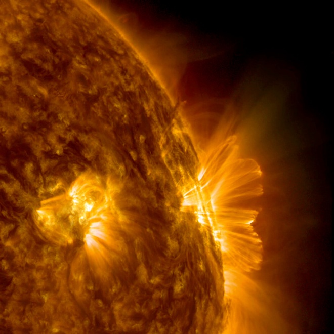 Експеримент з рідким металом дає уявлення про механізм нагрівання корони Сонця - фото