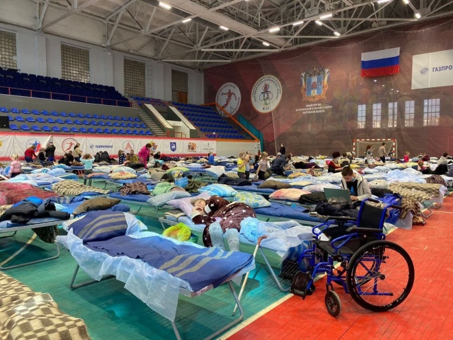 Жителів ОРДЛО вивозять до Росії та тримають у жахливих умовах - фото