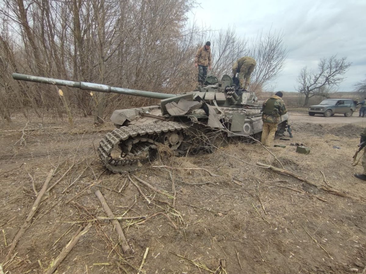 На Сіверщині танк, Тигри та вантажівка були відправлені за відомим маршрутом - фото