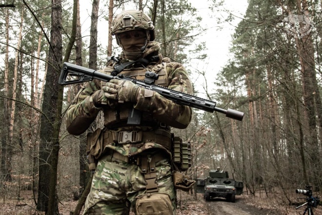 Залужний порівняв рівень армії ворога з українською зразка початку 2014-го - фото