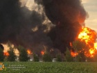На Дніпропетровщині вибухнув резервуар з паливом після ракетного удару