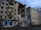 Російська ракета влучила у житлову шестиповерхівку в Харкові
