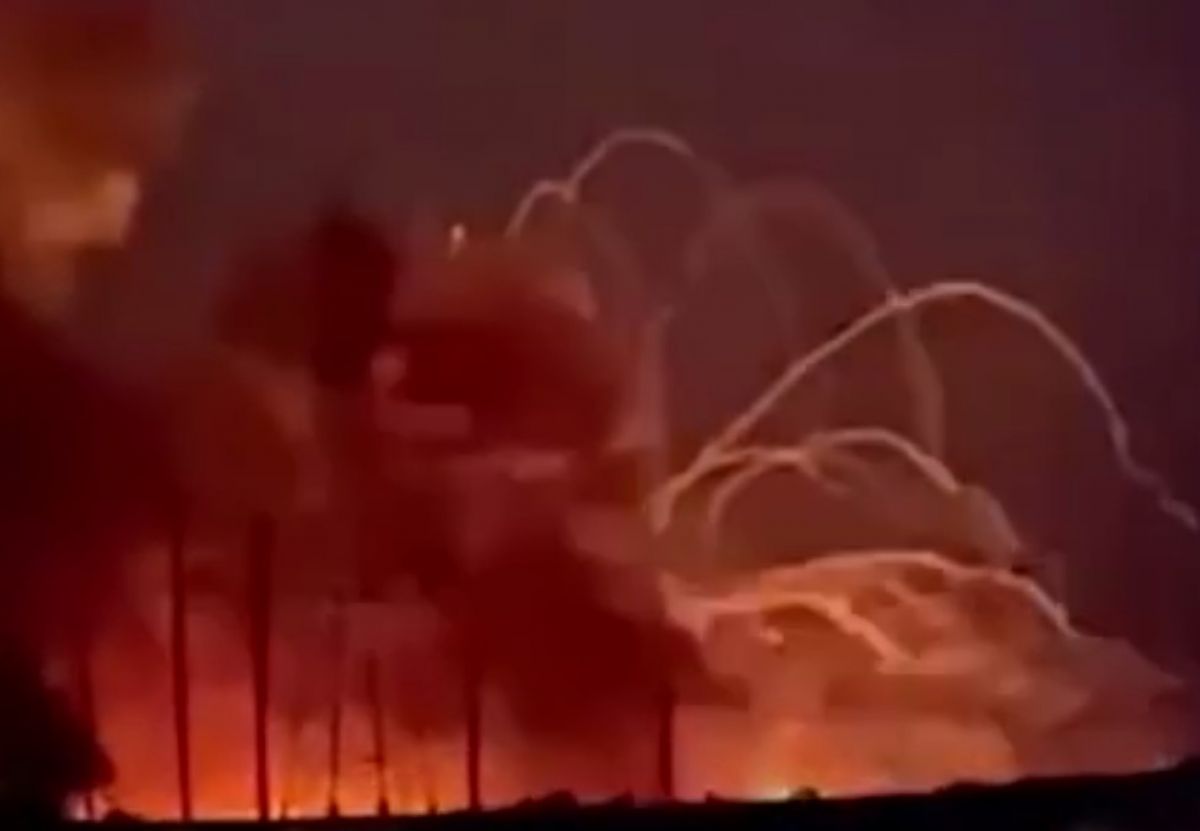 В “БНР” вибухи на складі боєприпасів - фото