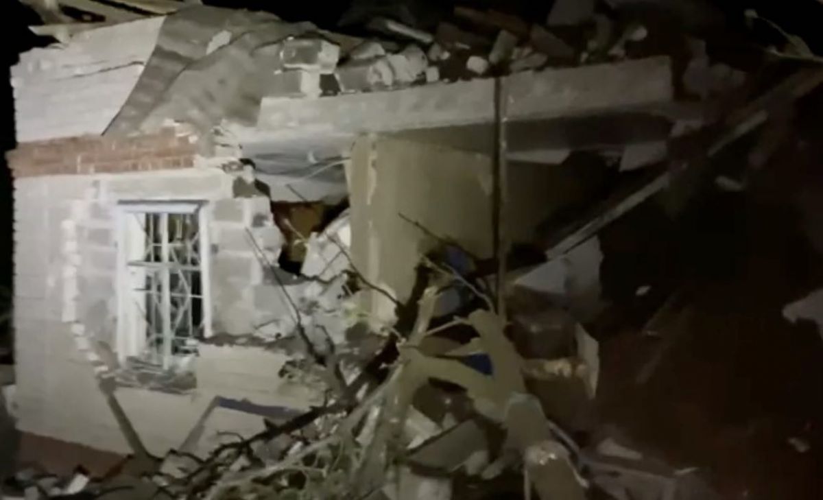 Вночі росіяни били по мирних об’єктах в Запоріжжі та Оріхові - фото
