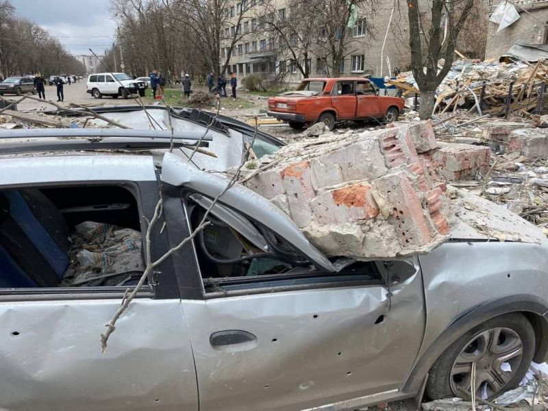 Рашисти вдарили ракетами по Слов’янську, є загиблі та багато поранених - фото