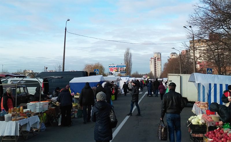 25-30 квітня в районах Києва проходять продуктові ярмарки - фото