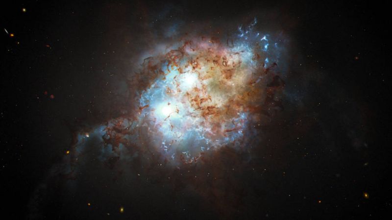 Астрономи за допомогою “Габбла” виявили подвійний квазар у далекому Всесвіті - фото