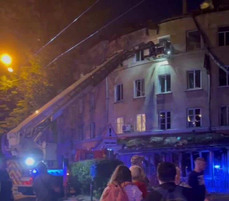 Рашисти ракетами атакували Львів, є постраждалі - фото